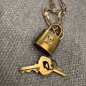 Louis Vuitton Gold Cadenas